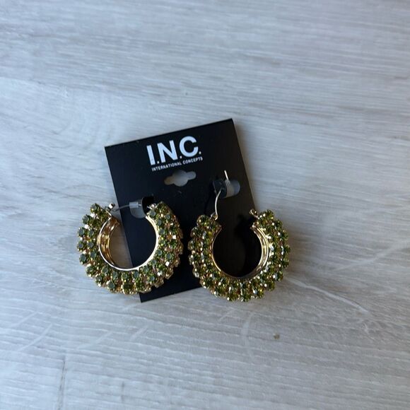 I.n.c. International Concepts Multi Row Crystal Huggie Hoop Earring NWT in packg - Picture 3 of 4